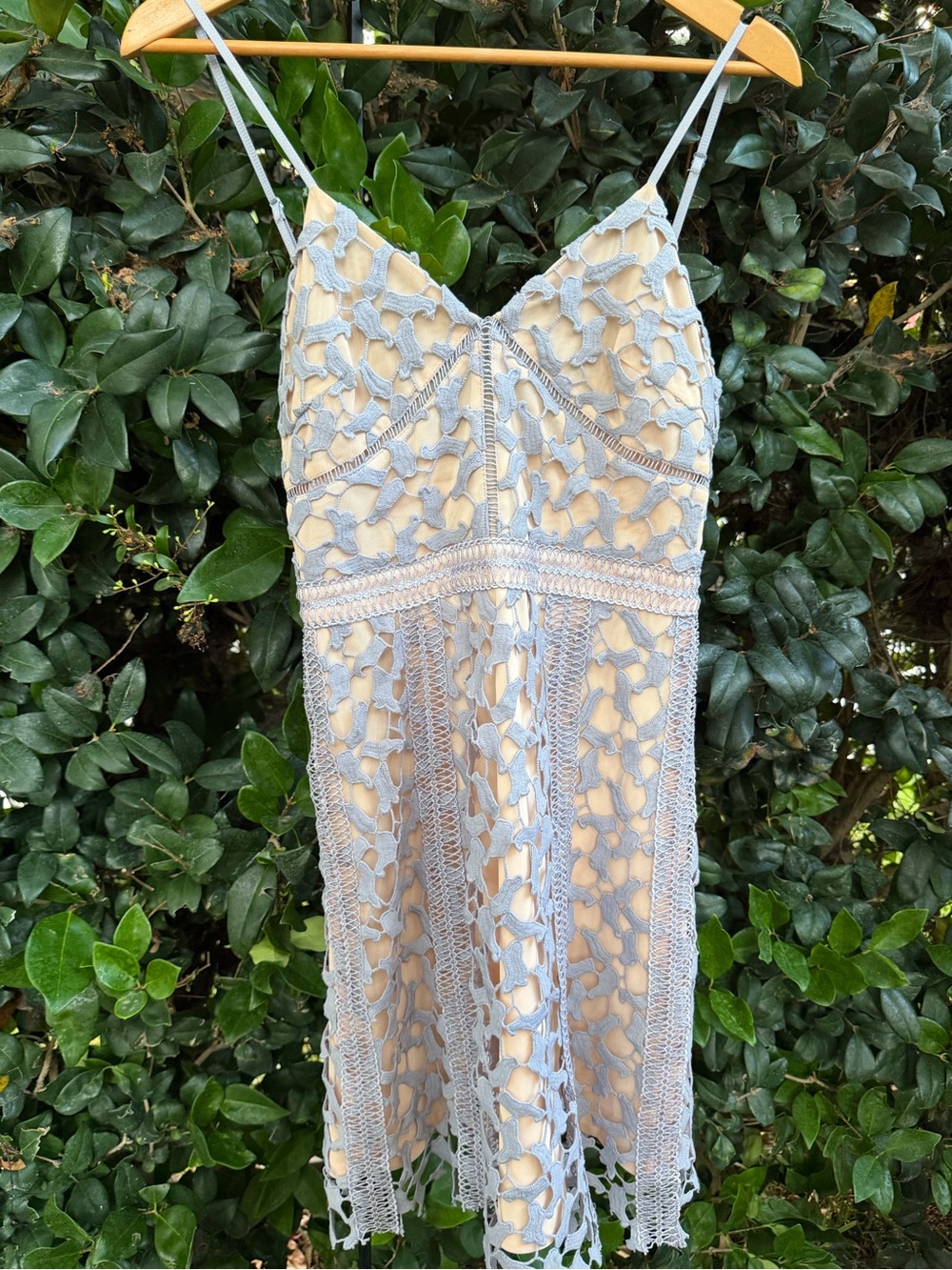 Anthropologie Elliatt Tingle Lace Overlay Midi Dress Size Small $60